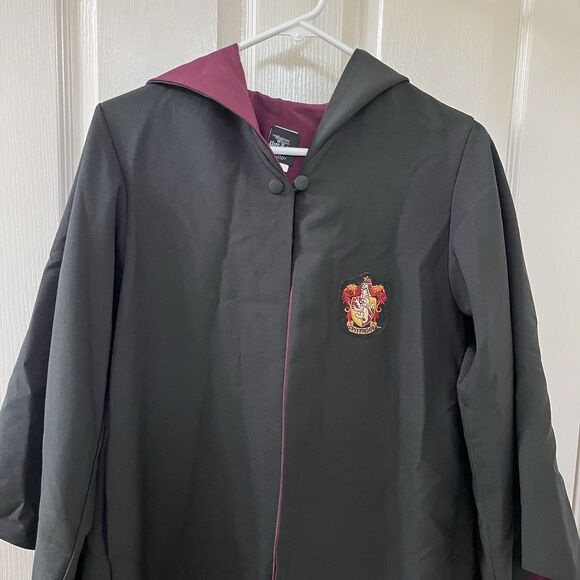 The Wizarding World of Harry Potter Universal Studios Gryffindor Robe Adult XXS - Picture 2 of 16